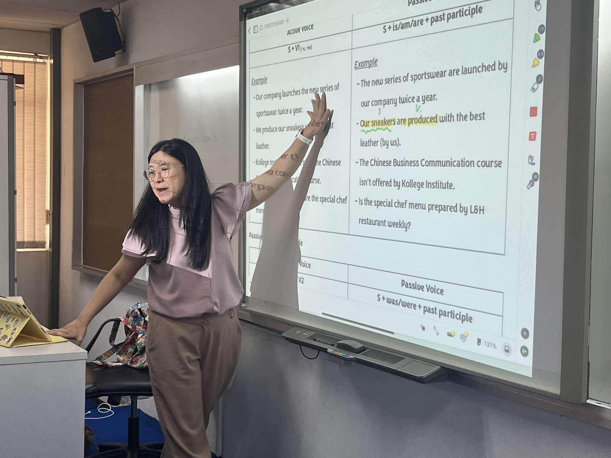 1. อบรมภาษาอังกฤษเพื่อการสื่อสารทางธุรกิจ ครั้งที่1